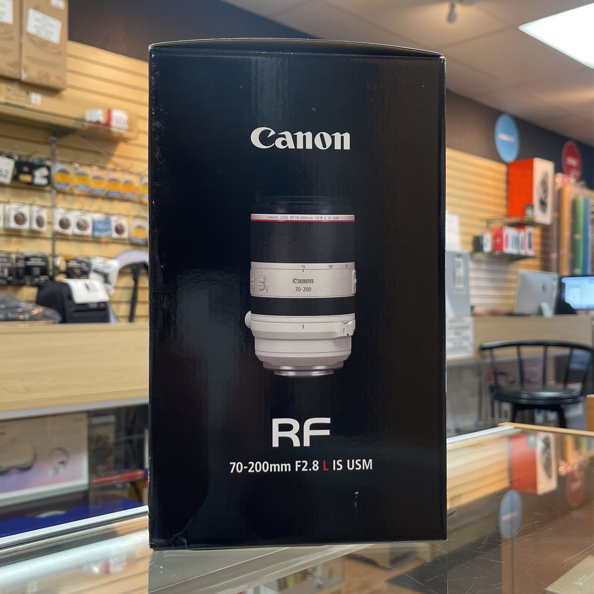 Canon RF 70 200mm F2.8