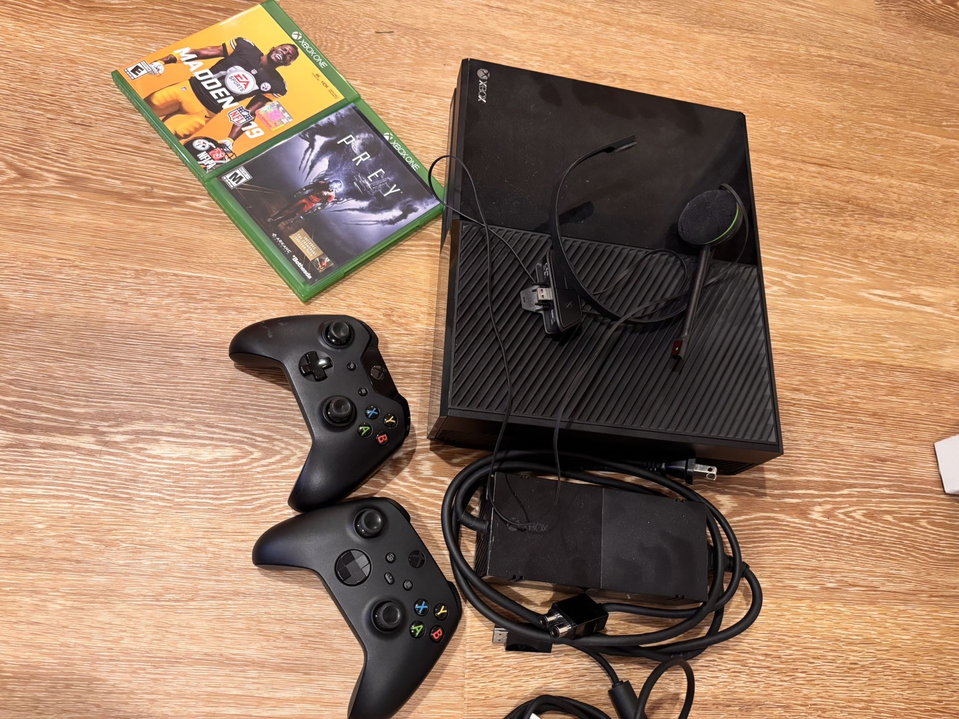 Xbox One Console and Accessories