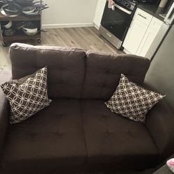 ✨ Brand New Brown Loveseat – Assembled Only for Photos! ✨