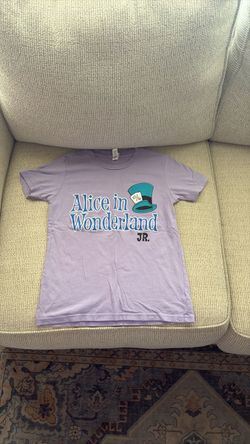 Girls or boys Alice in wonderland shirt 10/12