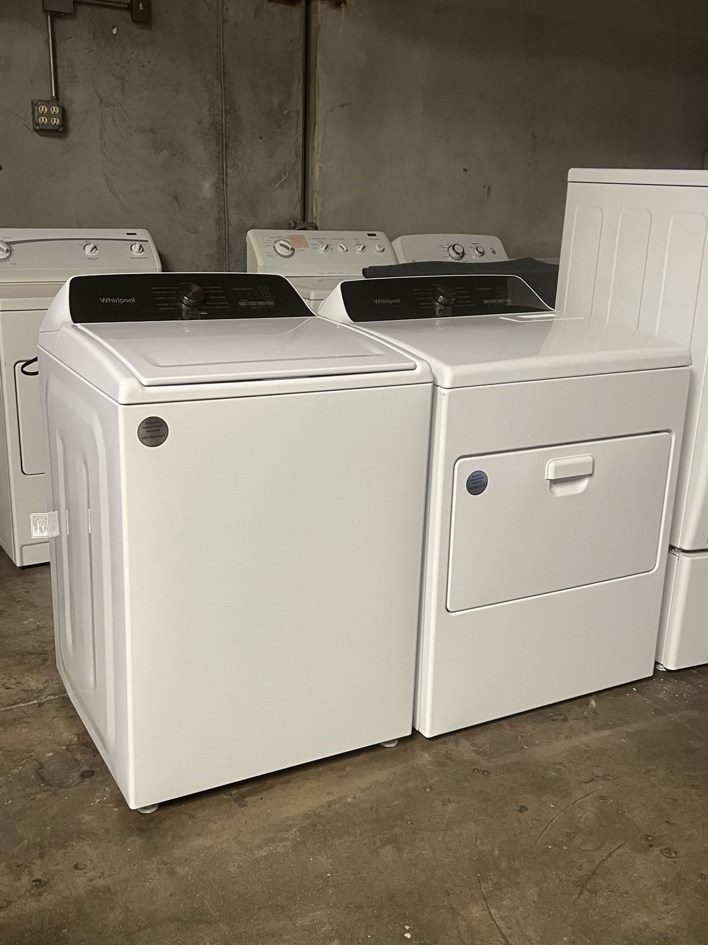 WHIRLPOOL WASHER AND ELECTRIC DRYER