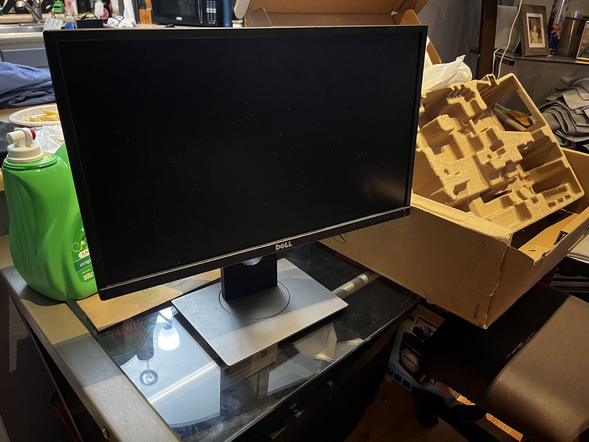Dell computer monitor