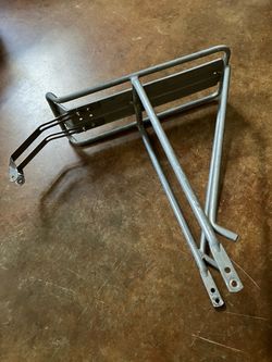Bicycle rear cargo rack