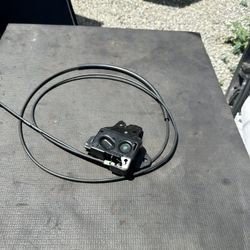 G8 Gt 2009 ( Trunk Latch)