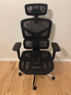 Black Mesh Back and Seat Ergonomic Executive Office Chair with Footrest