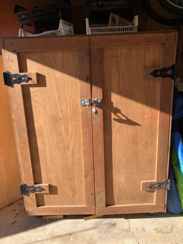 Horse tack box / tack locker