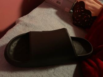 Nike calm slides