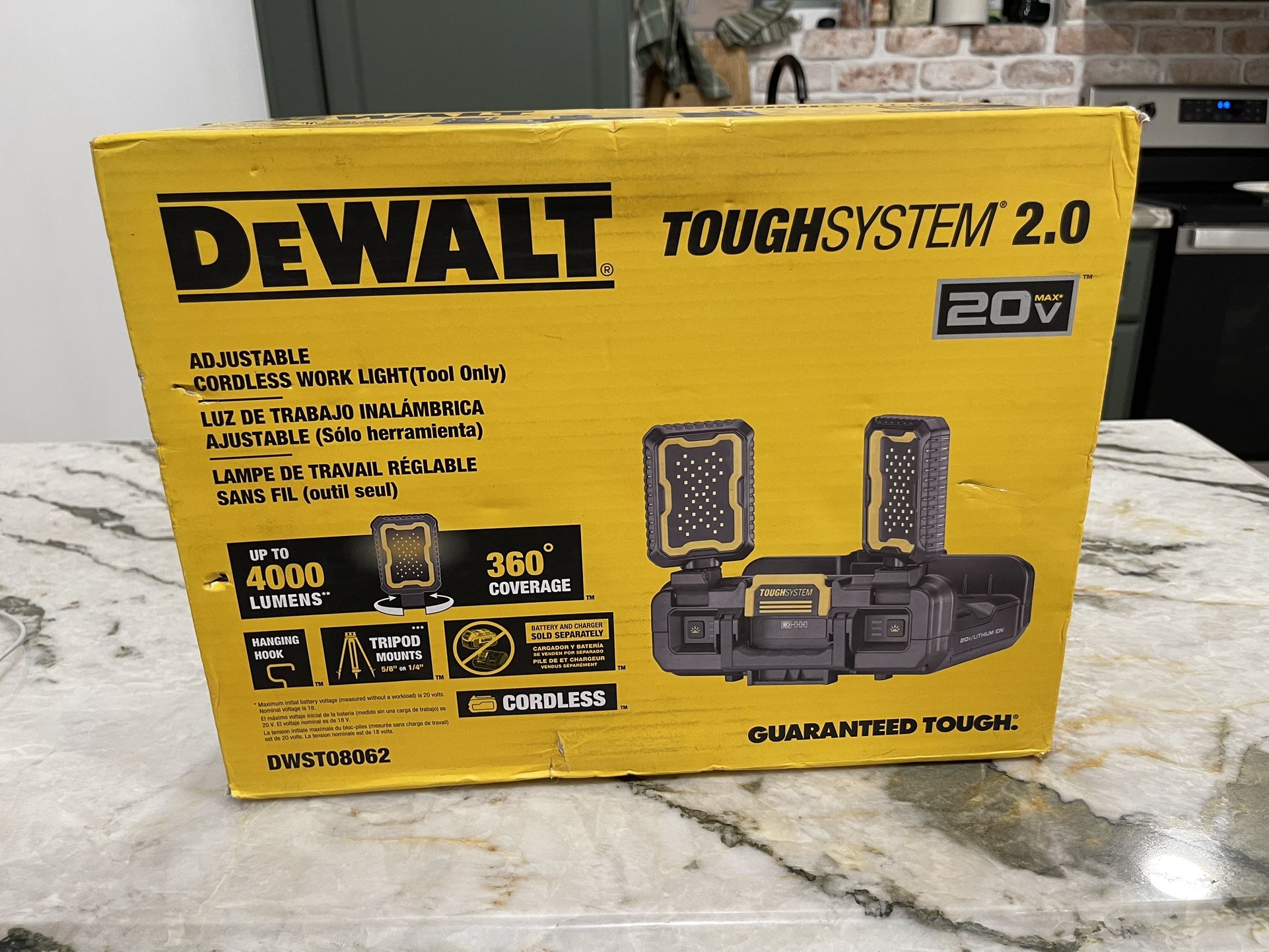 DEWALT ToughSystem 2.0 Cordless Work Light (Tool Only) – DWST08062