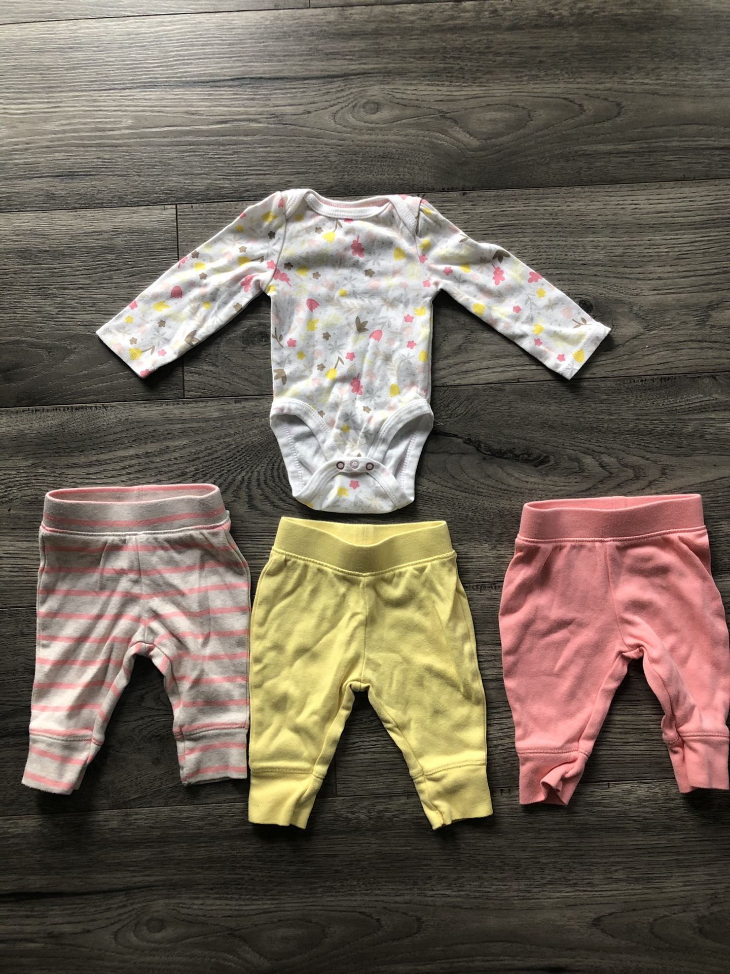 Newborn girl clothes