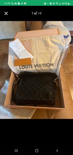 Louis Vuitton Messenger Bag District PM