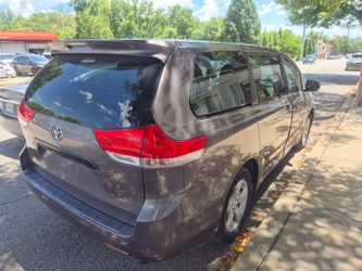 2012 Toyota Sienna