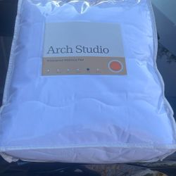 New Arch Studio Waterproof Mattress Pad King Size