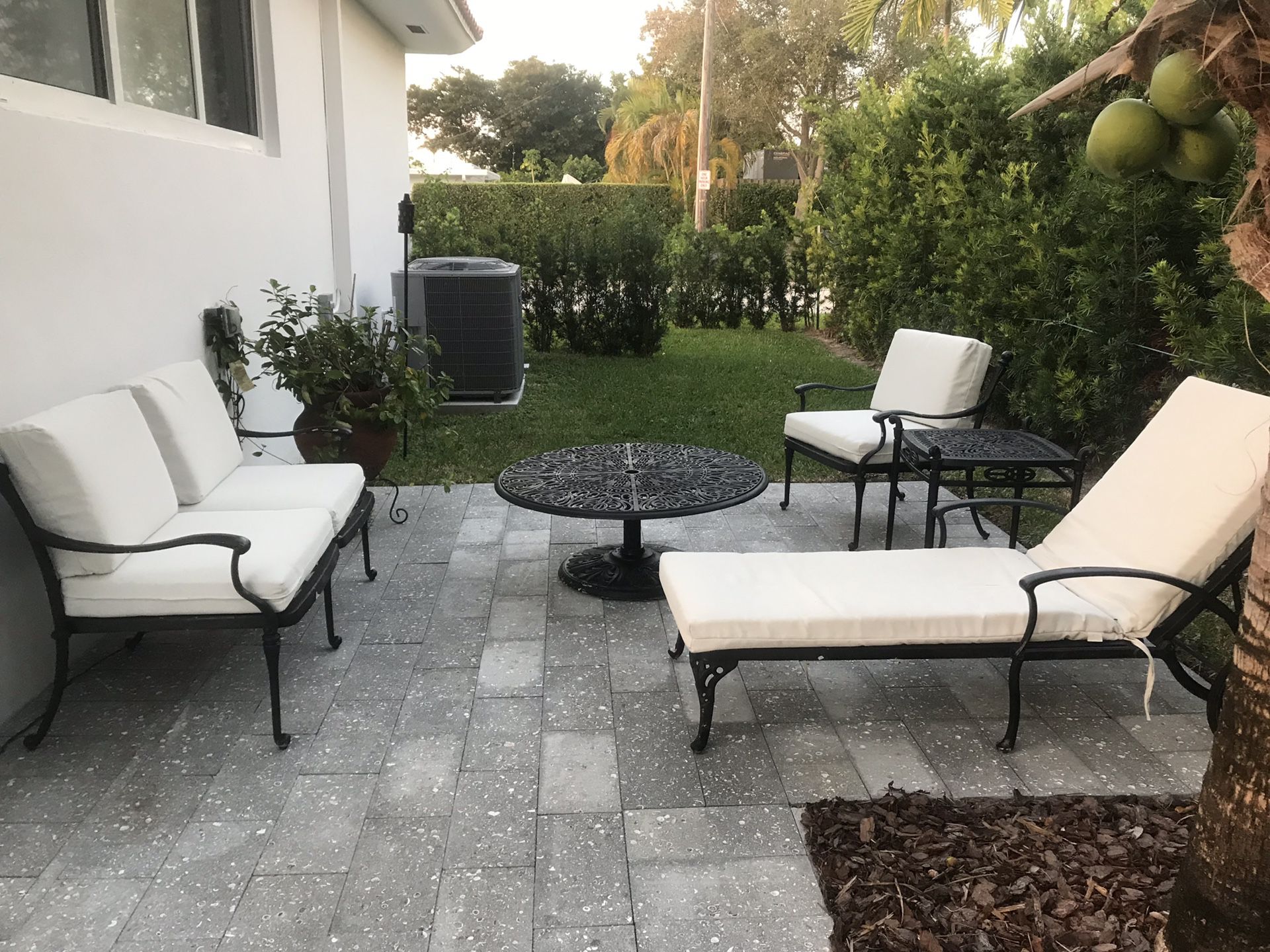 Iron outdoor 5 piece patio furniture with cushions