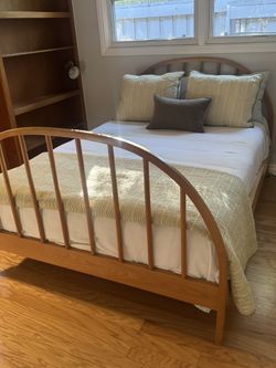 Full Size Bed & Frame