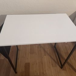 Small Desk And Chair