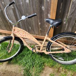 Giraffe Coaster Bike. Needs New Rear Inner Tube