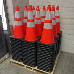 Safety Traffic Cones 28 In. 7lb. 3M Reflective 6&4in Collar