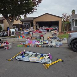 Yard Sale Saturday 10/25/25 2304 Shortline Ct Modesto Ca 95350