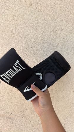 MMA Everlast gloves