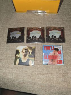 Mini brand vinyls