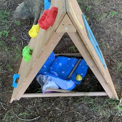 Kids Climbing Tent $100 OBO 