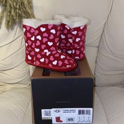 BRAND NEW toddler Uggs Cassie Hearts