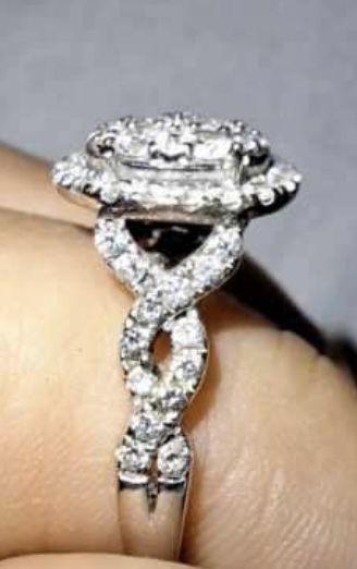 Diamond Ring Size 8 Kay jewelers Reasonable Offers Accepted