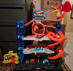 Hotwheels ultimate garage