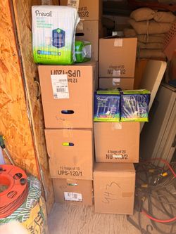 Adult diapers, size large