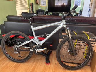 GT full suspension mountain bike