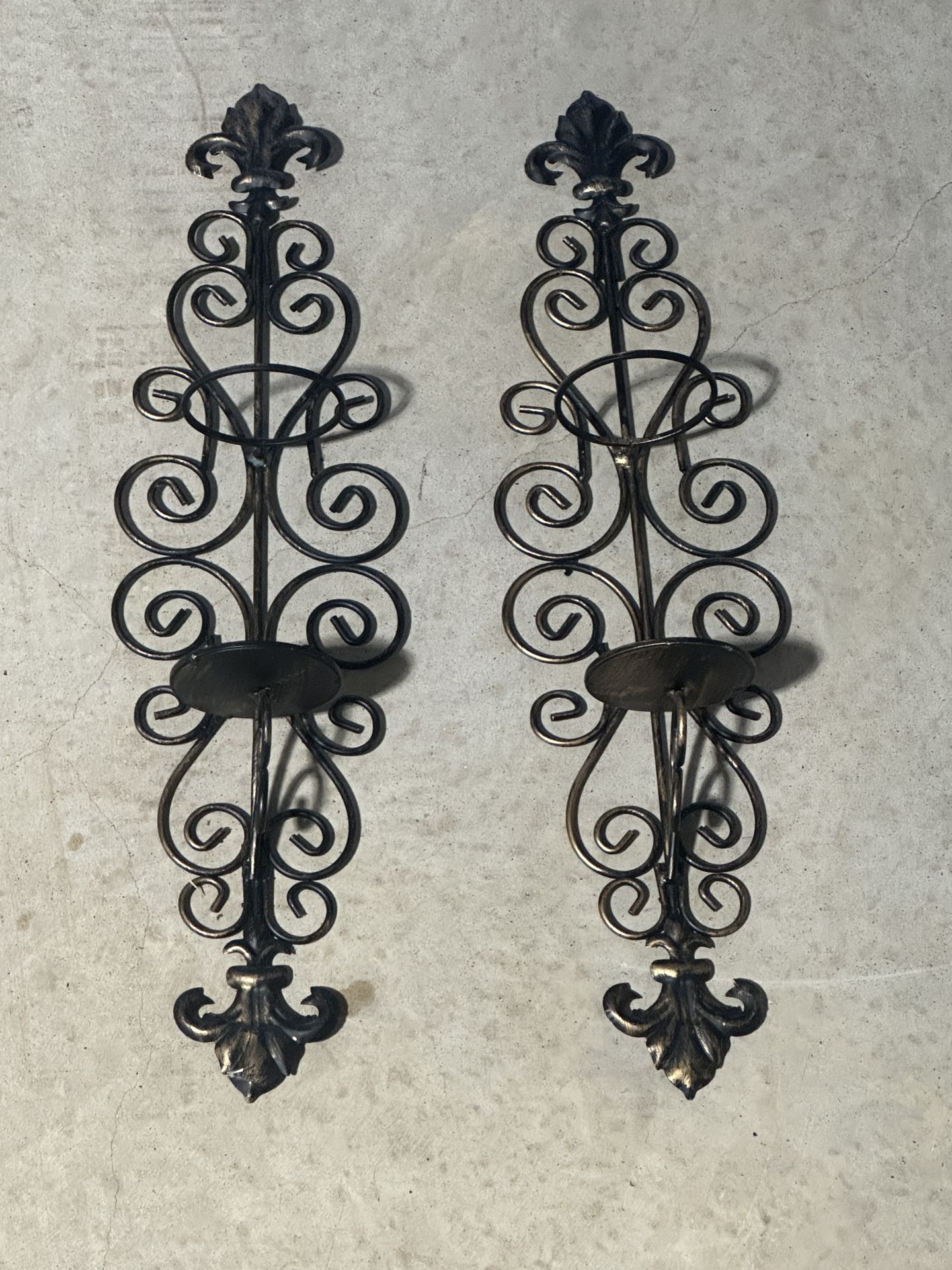 2pc Metal Candle Holder Wall Hanging