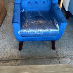 sofá royal Blue  nuevo 