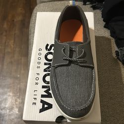 Boys casual shoes