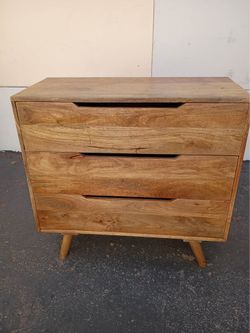 Solid Wood Chest-Dresser Scandinavian Inspired in new condition