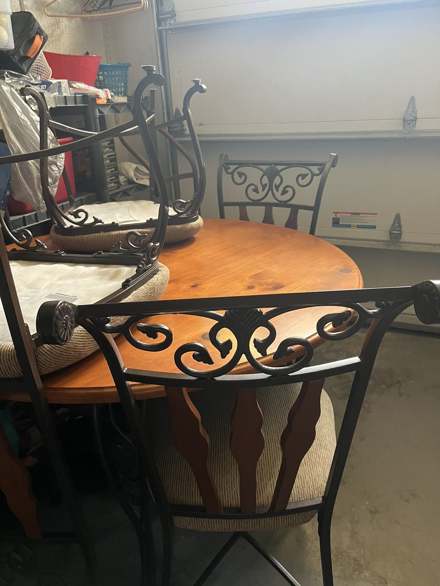 Kitchen Table And Chairs 