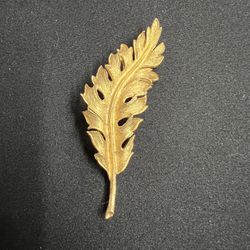 Vintage Signed 1961 Coro 3" Textured Matte Gold Tone Leaf Brooch Pin Classic
