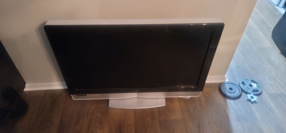 Vizio 40 Inch TV