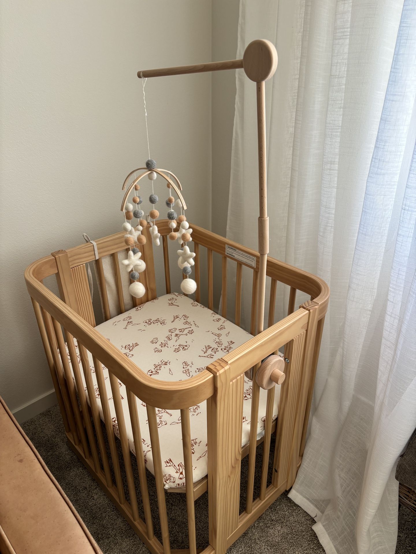 Nestig Crib (3-in-1 Mini Baby Crib to Toddler Bed)