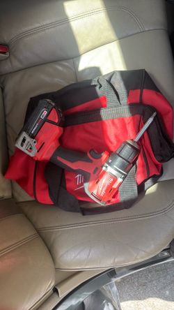 Milwaukee m18 Drill