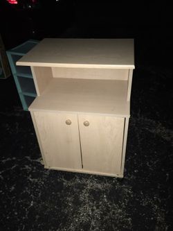 Organizer easy moving wheels in lower