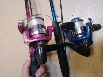 Pink Shakespheare fishing reel. Pole free.needs a loop fixed
