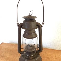 Vintage Lantern Defiance & STPG CO Rochester NY NO 2 Triumph