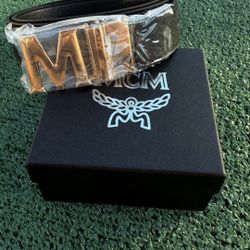 Black Designer Belt Gold Buckle 35-37 (Box included)