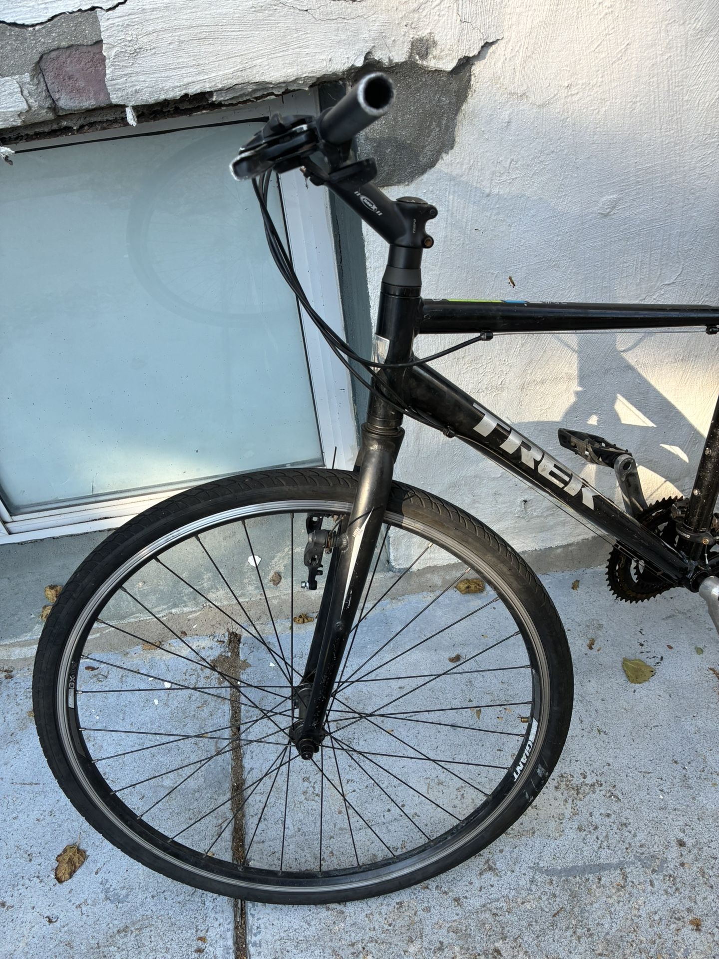 TREK 7.2 Road Bike