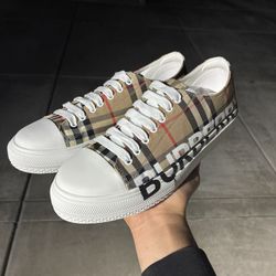 Burberry Shoes 