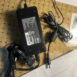 Delta Electronics AC Adapter Model EADP-32BB E part no. 524475-075-072-99.