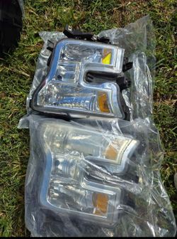 Headliights ford 150