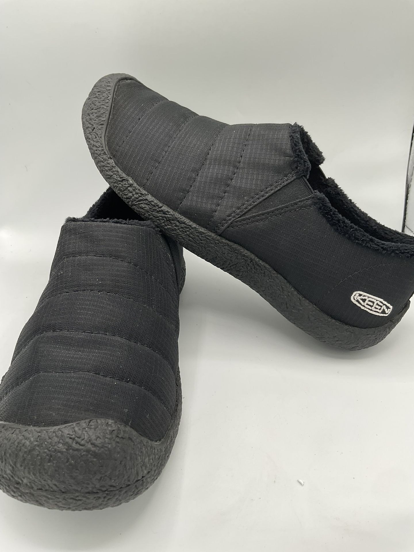 KEEN Howser Slip-On Size 9