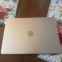 MacBook Air 2023-M2 Chip