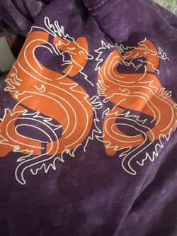 Women’s Guess Sweatshirt